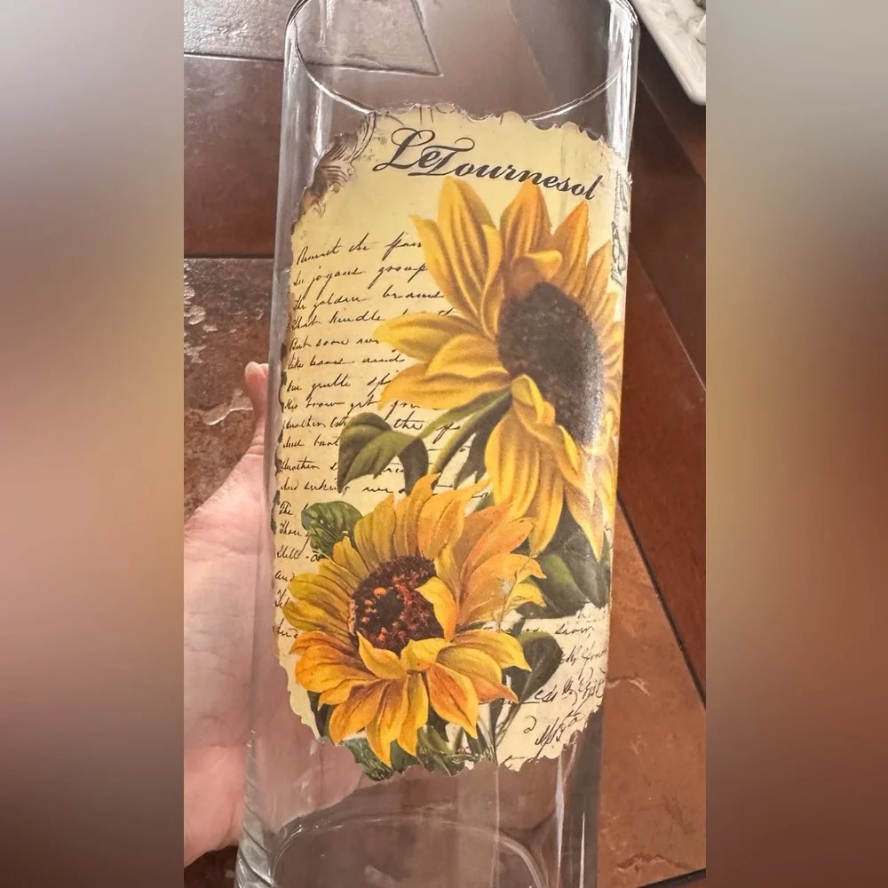 Hand Crafted Sunflower Glass cylinder Vase